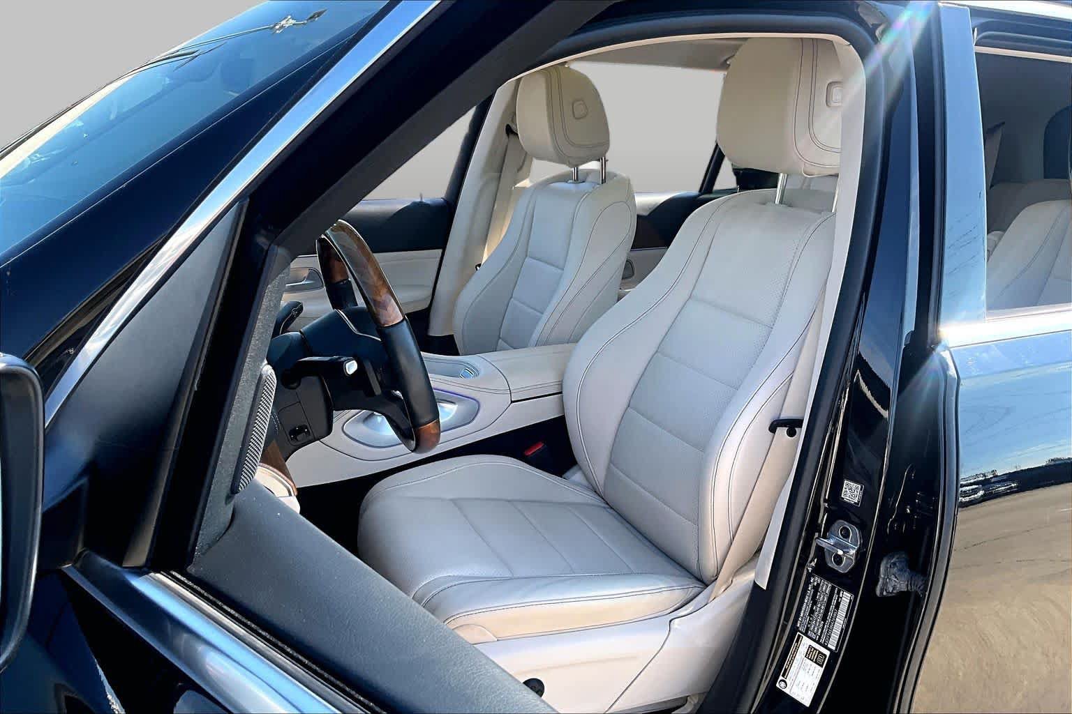 Used 2022 Mercedes-Benz GLS 450 4MATIC image 8