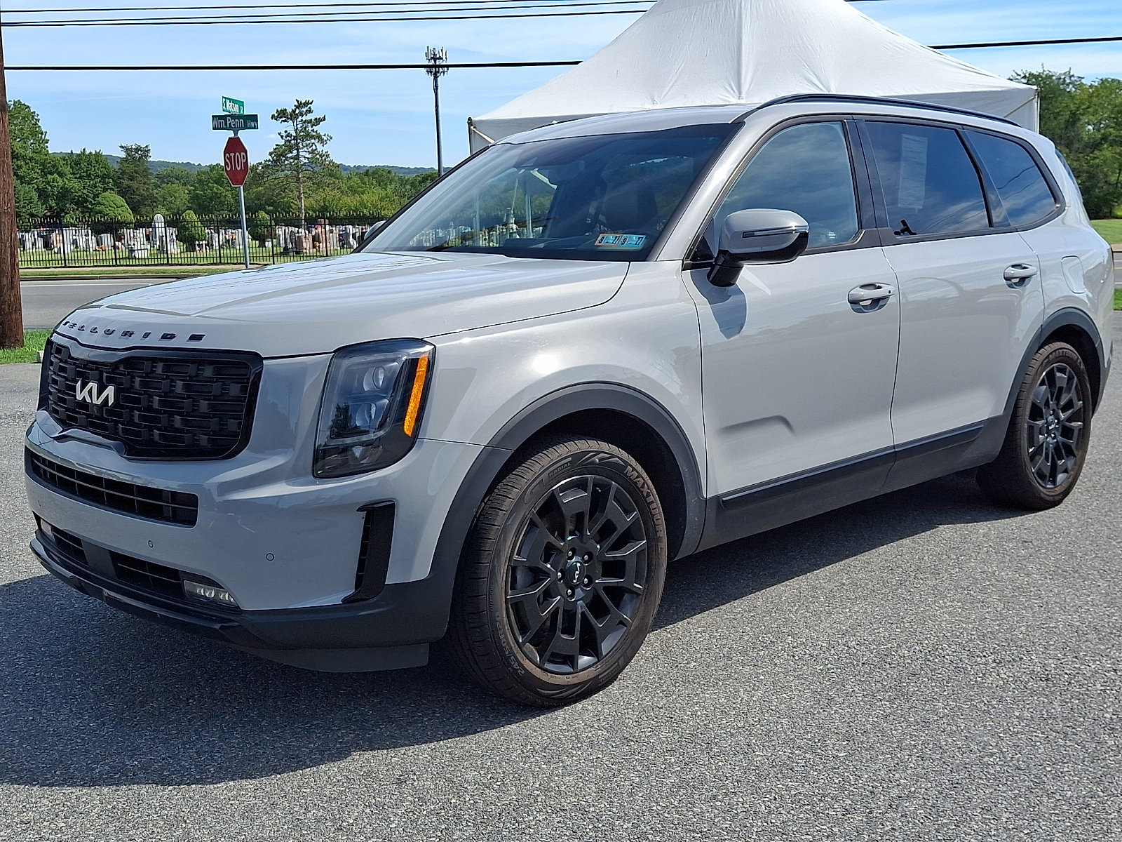 Certified 2022 Kia Telluride SX w/ SX Prestige Package AWD/4WD image 3