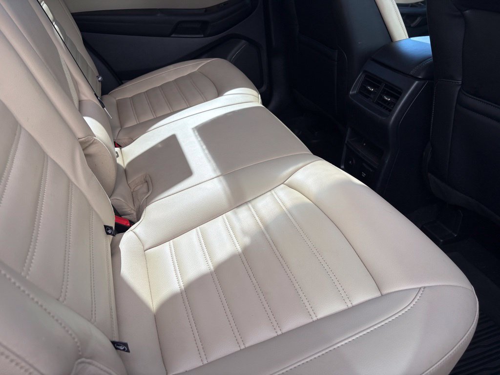 Used 2024 Ford Edge SEL w/ Convenience Package AWD/4WD image 9