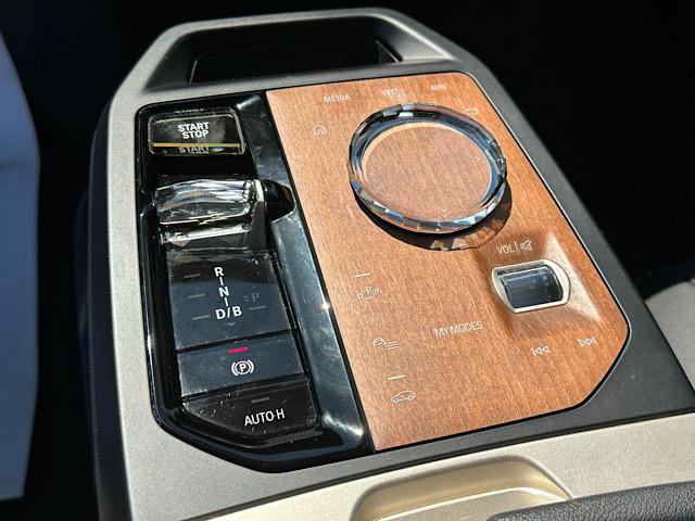 Certified 2023 BMW iX xDrive50 w/ Premium Package image 24