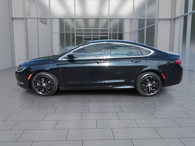 Used 2016 Chrysler 200 Limited w/ Convenience Group FWD image 5