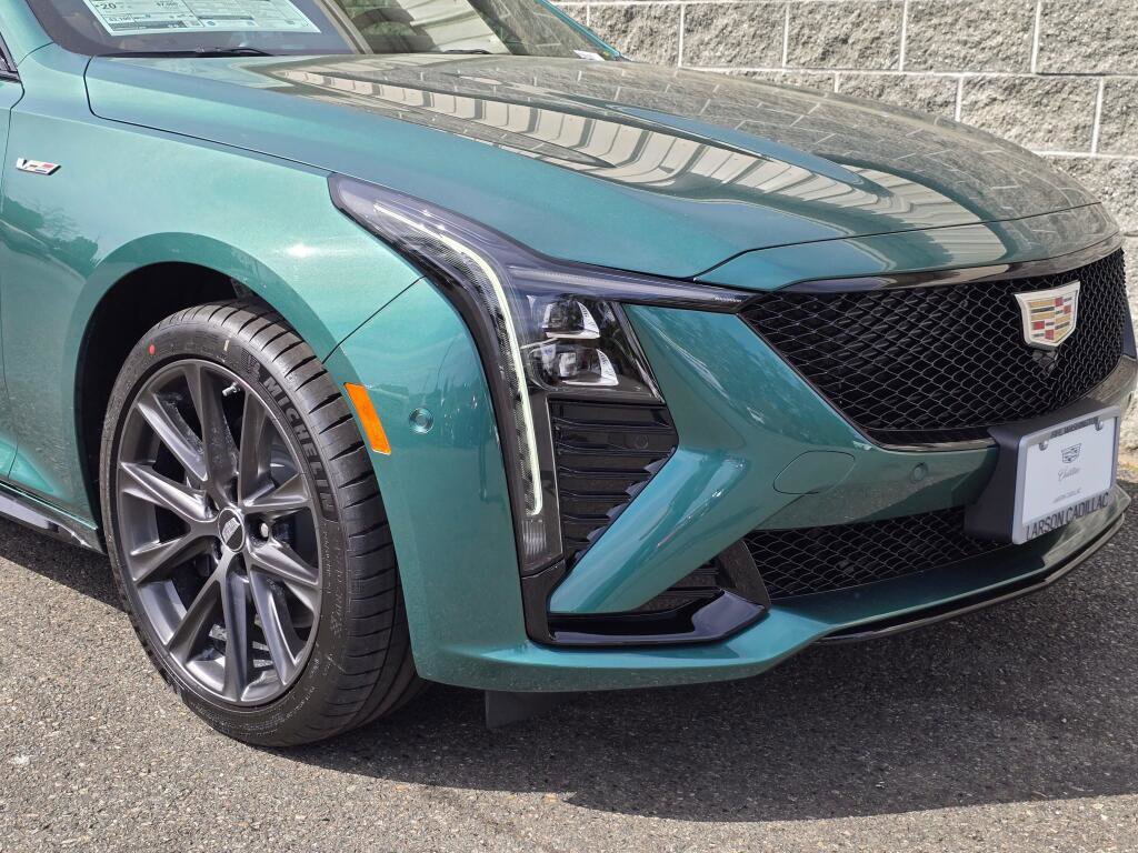 New 2026 Cadillac CT5 V w/ Platinum Package AWD/4WD image 15