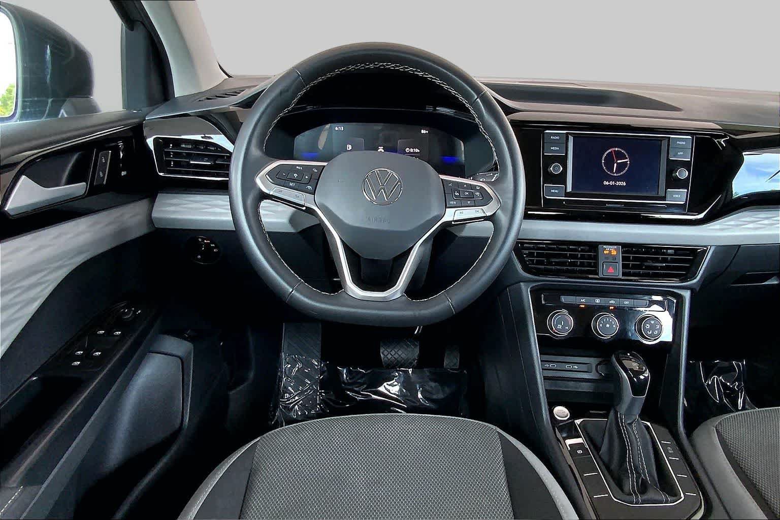 Used 2024 Volkswagen Taos S FWD image 6