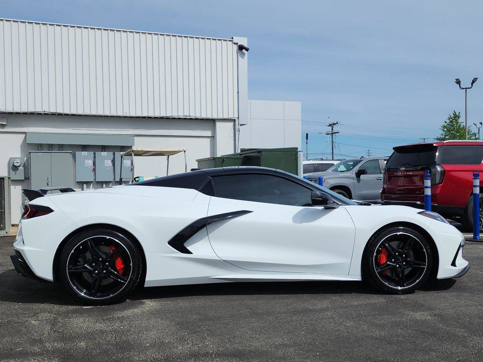 Used 2023 Chevrolet Corvette Stingray Premium Conv w/ Z51 Performance Package image 6