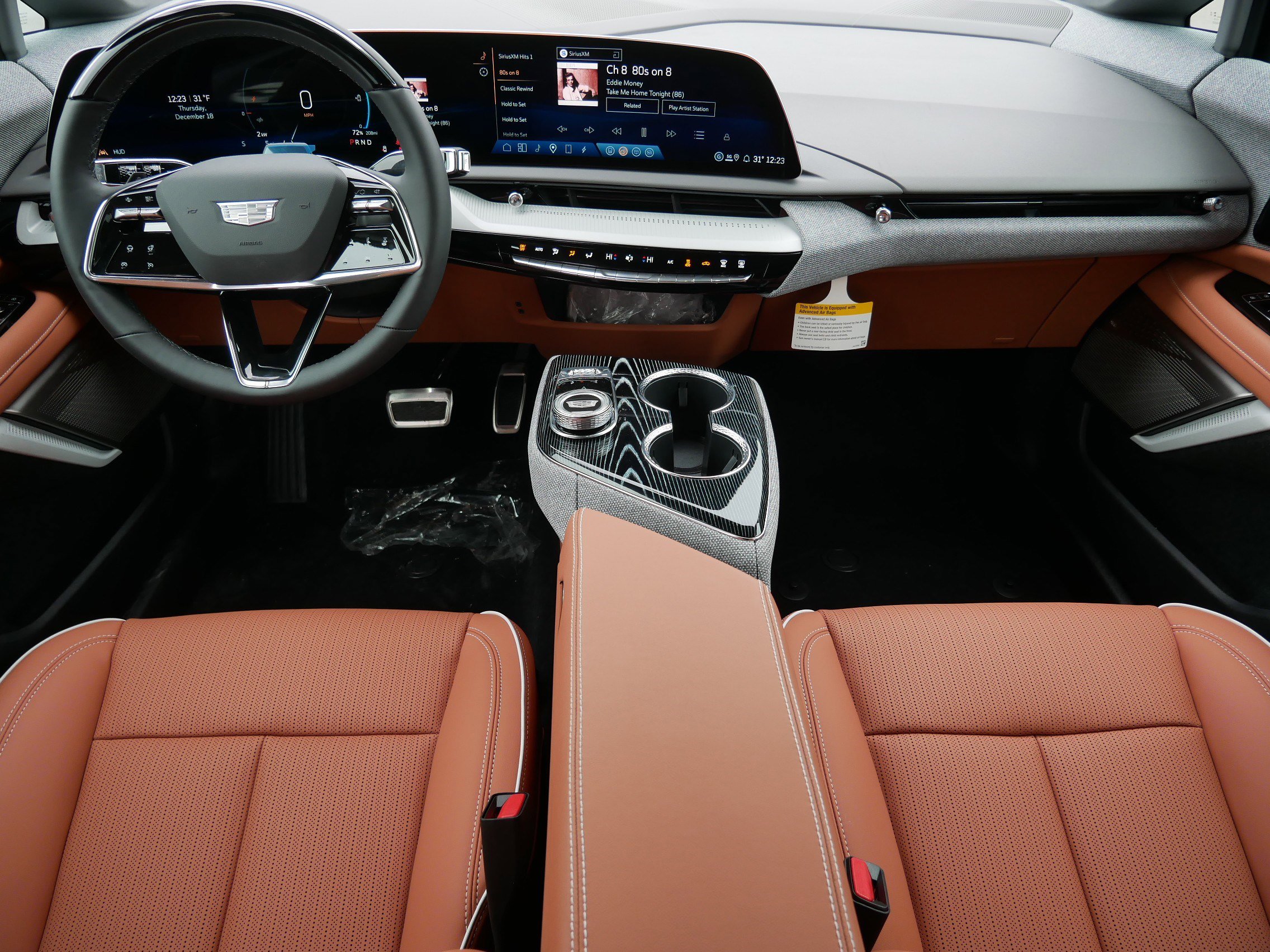 New 2026 Cadillac Optiq Luxury 2 w/ LPO, Floor Liner Package image 12