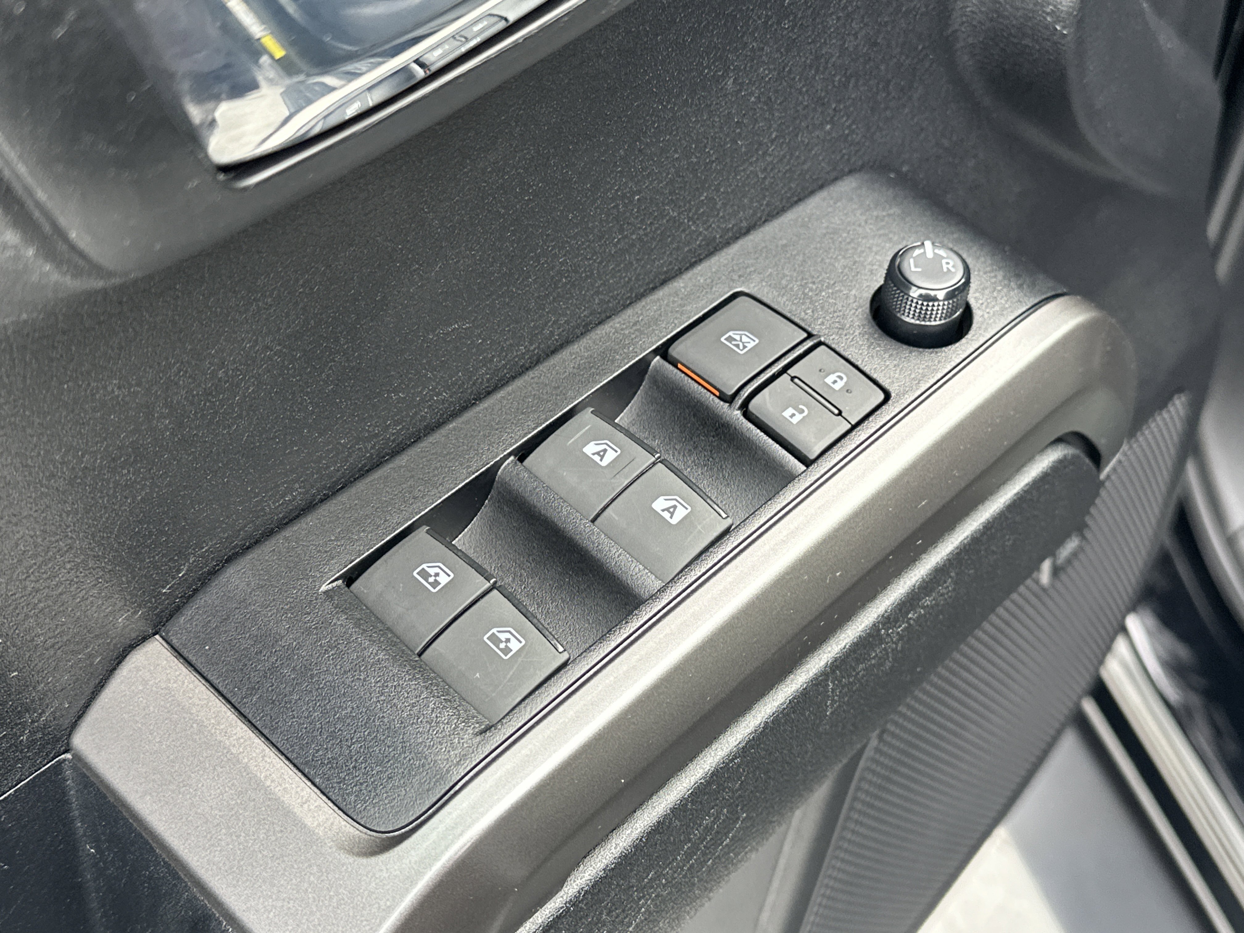 Used 2023 Toyota Tacoma Limited image 15