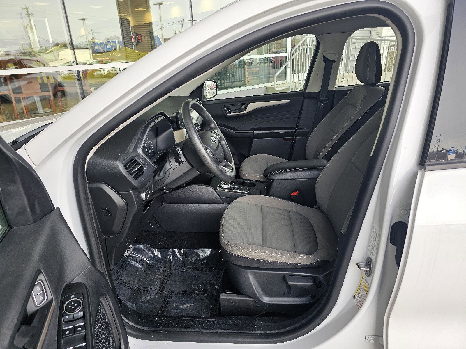 Used 2022 Ford Escape S image 19