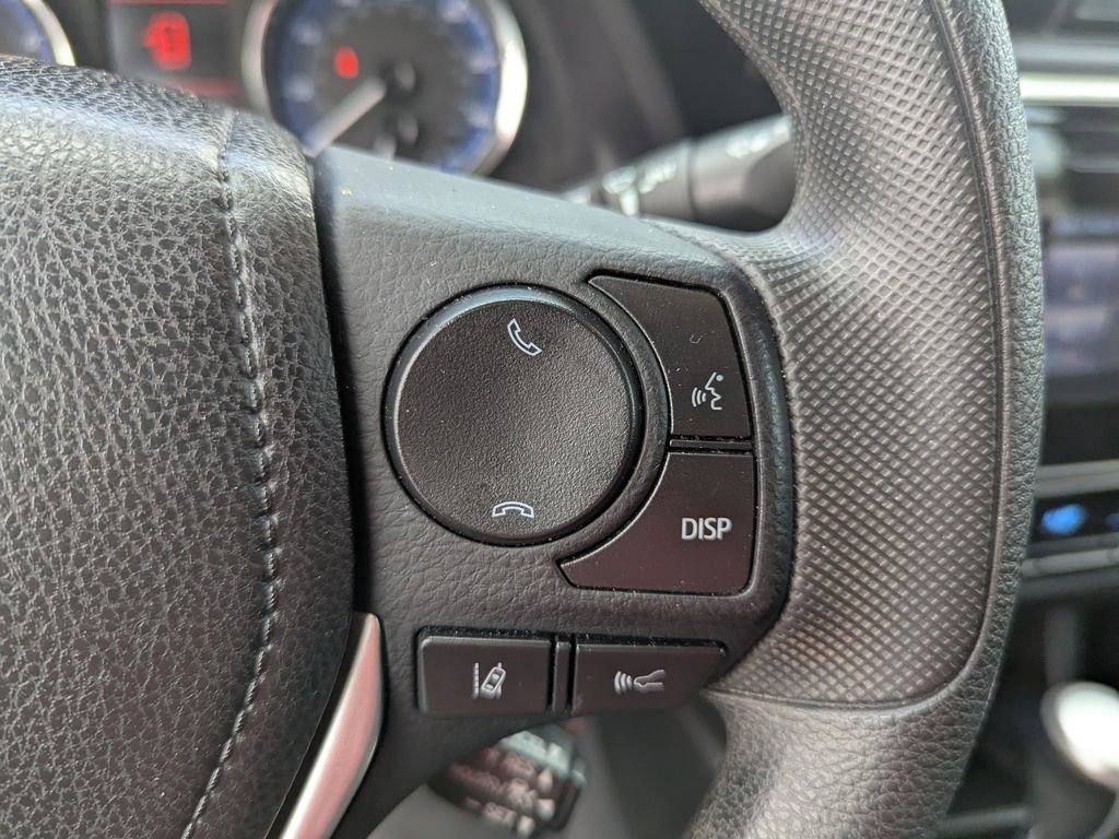 Used 2018 Toyota Corolla LE image 22