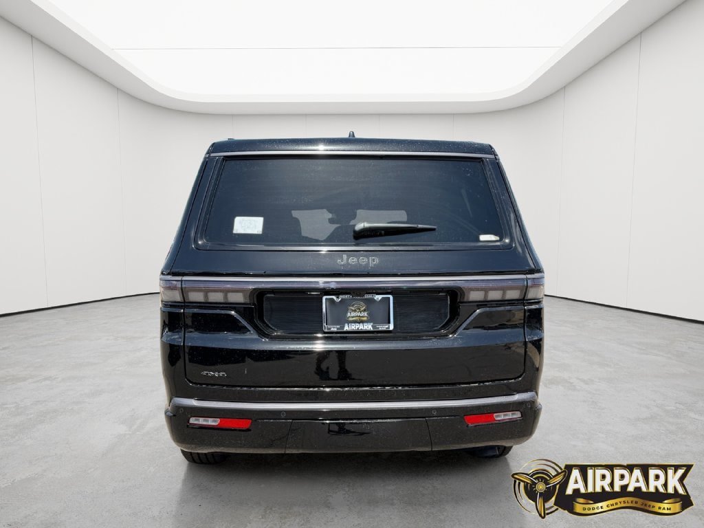 New 2026 Jeep Grand Wagoneer Limited w/ Convenience Group I AWD/4WD image 5