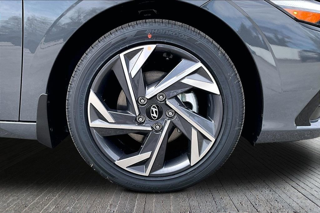 New 2026 Hyundai Elantra Limited image 13