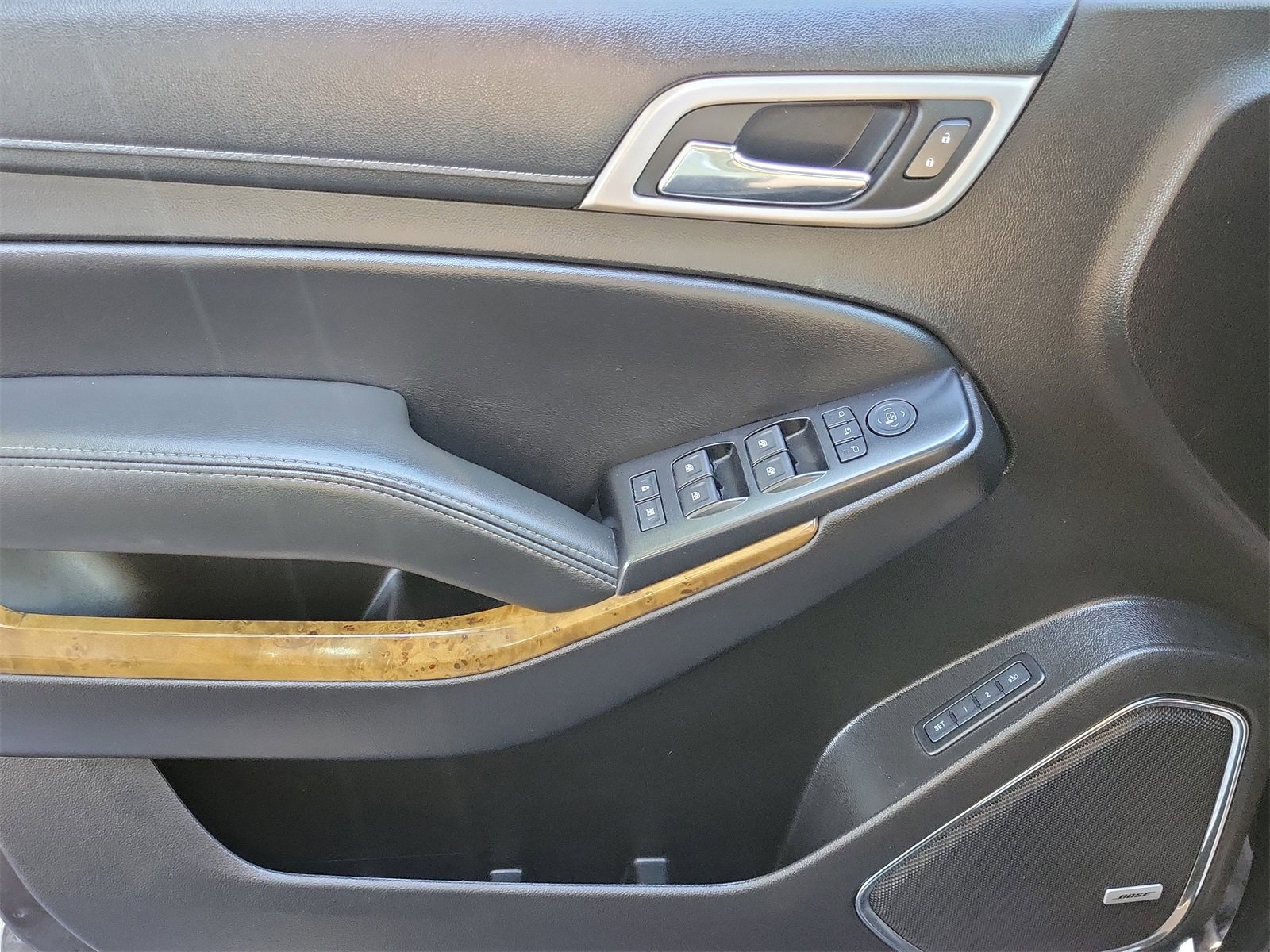 Used 2017 GMC Yukon Denali w/ Open Road Package image 30