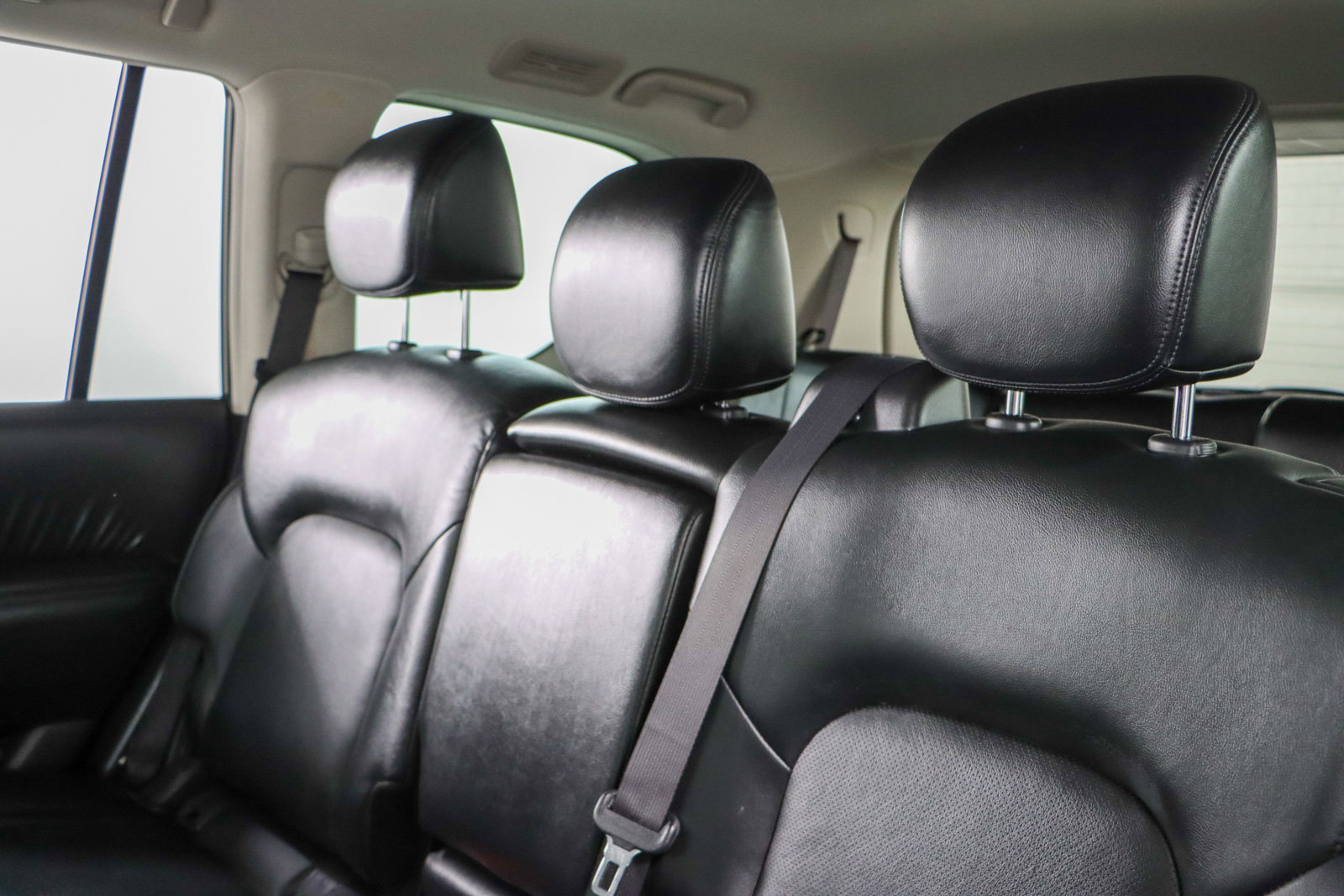 Used 2022 Nissan Armada SL image 26