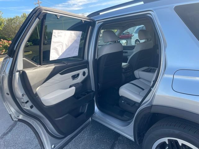 New 2026 Honda Pilot Touring image 18