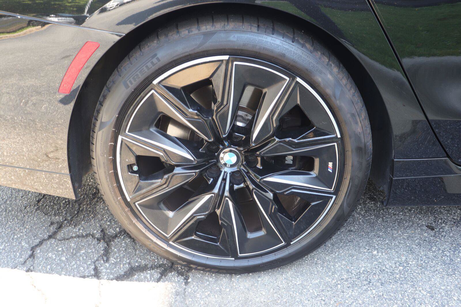 Used 2023 BMW 740i RWD image 41