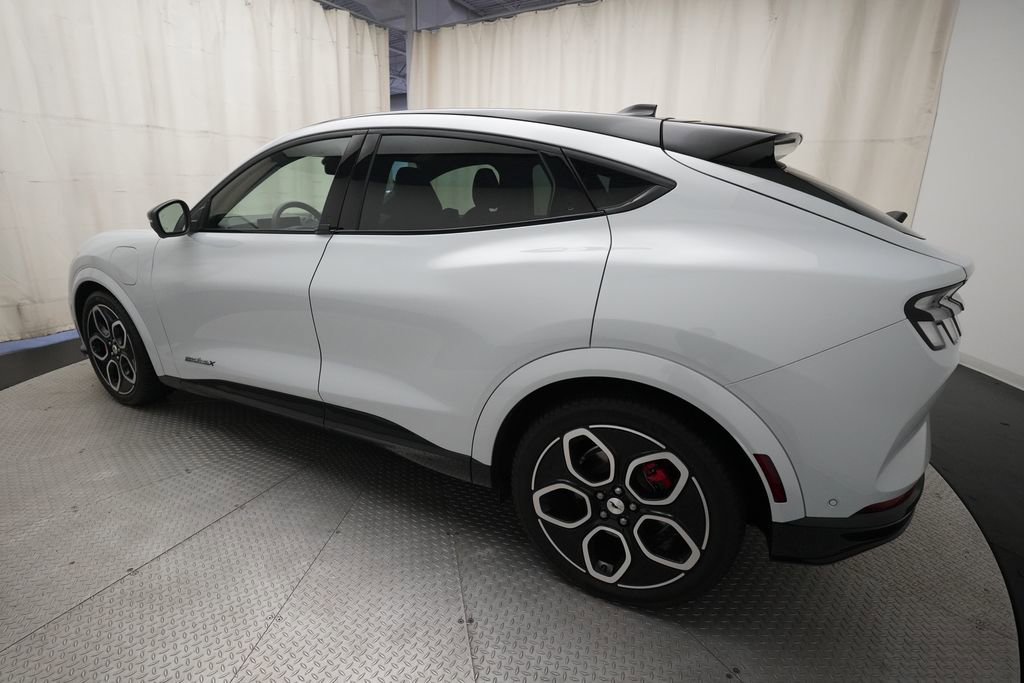 Used 2021 Ford Mustang Mach-E GT AWD/4WD image 34