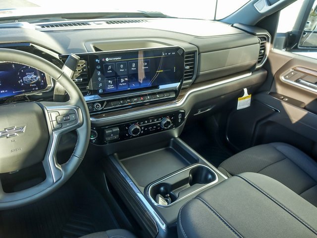 New 2026 Chevrolet Silverado 2500 LT image 16