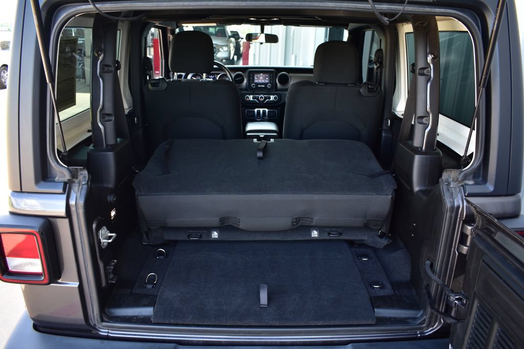 Used 2020 Jeep Wrangler Sport AWD/4WD image 22