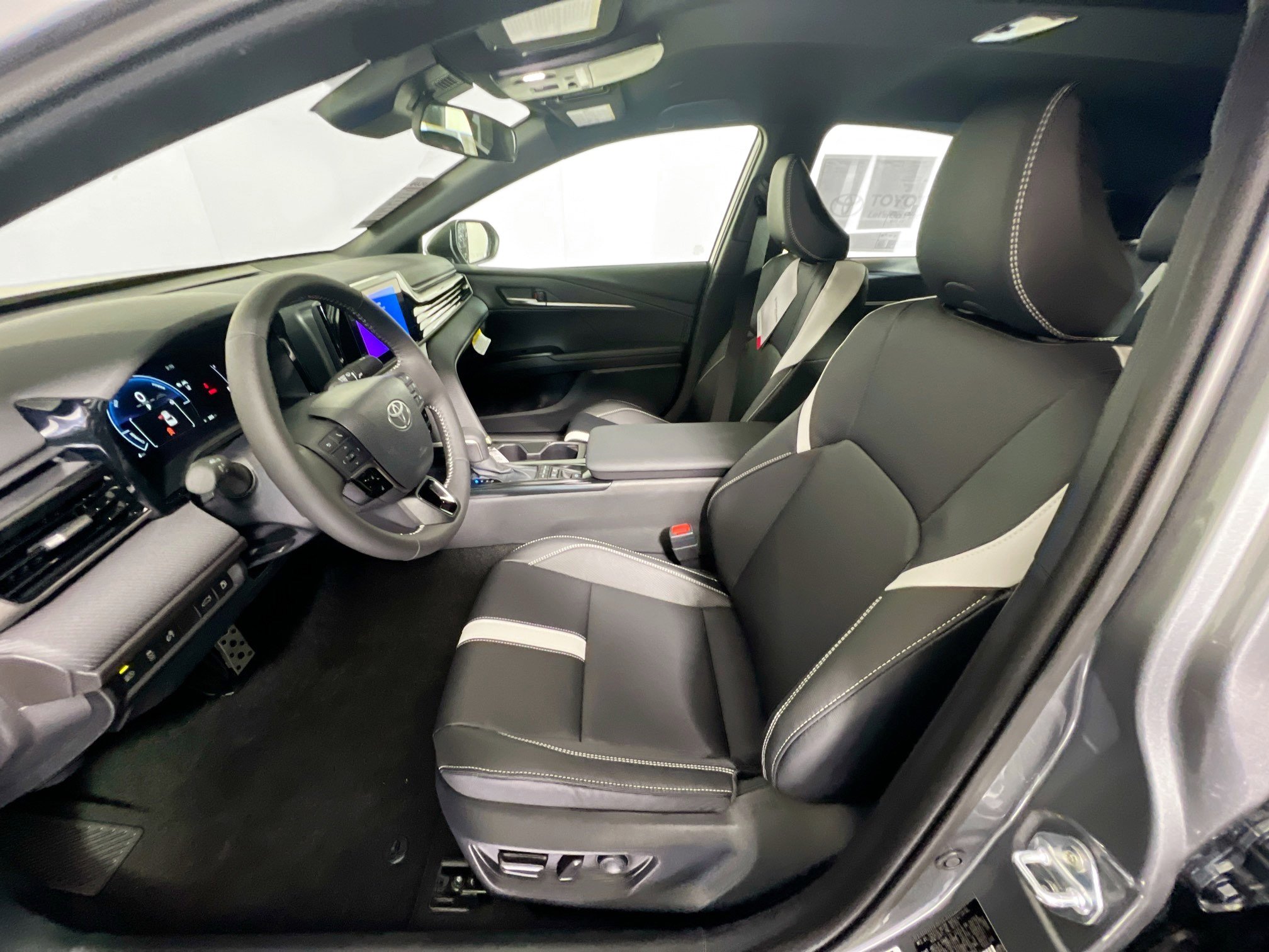 New 2026 Toyota Camry SE image 14