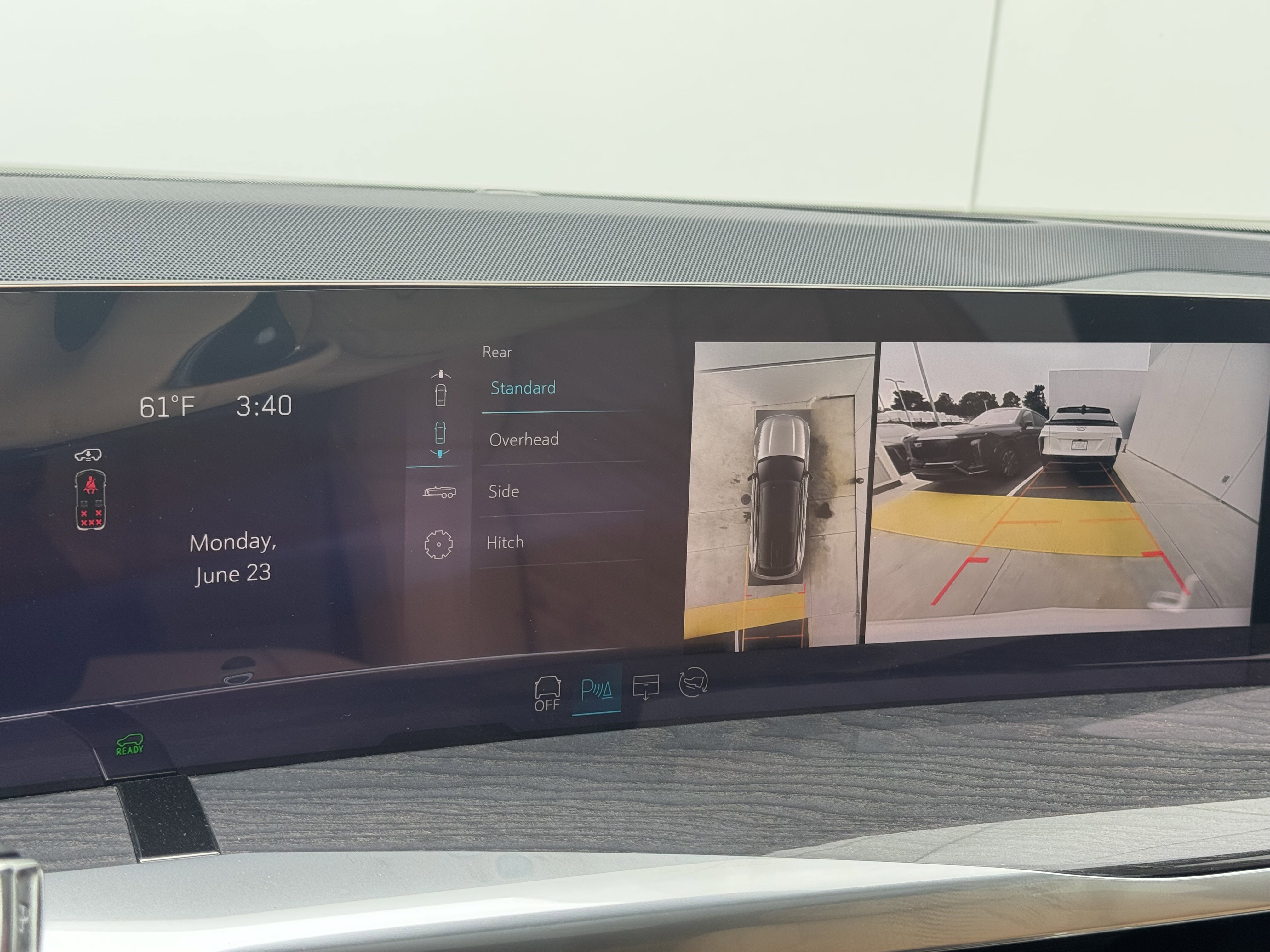 New 2025 Cadillac Escalade IQ Luxury 2 image 23