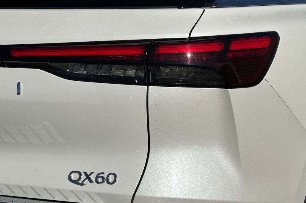 Certified 2023 INFINITI QX60 Luxe w/ Cargo Package image 26