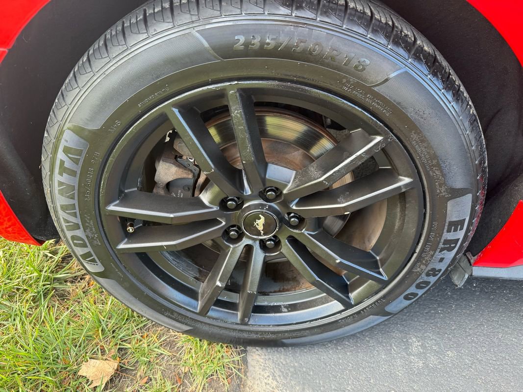 Used 2015 Ford Mustang GT image 19