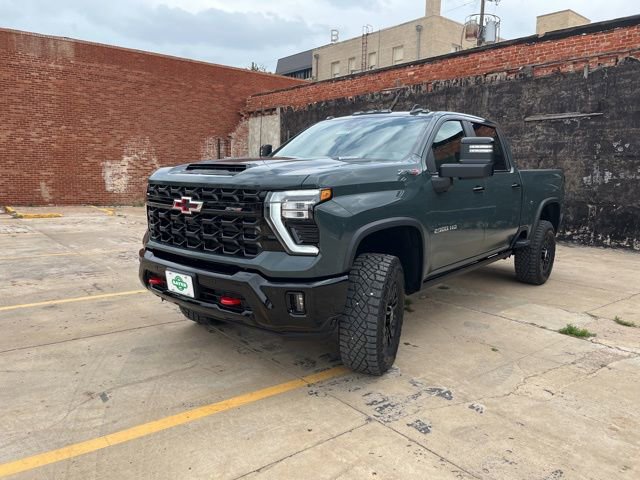 New 2026 Chevrolet Silverado 2500 ZR2 AWD/4WD image 1