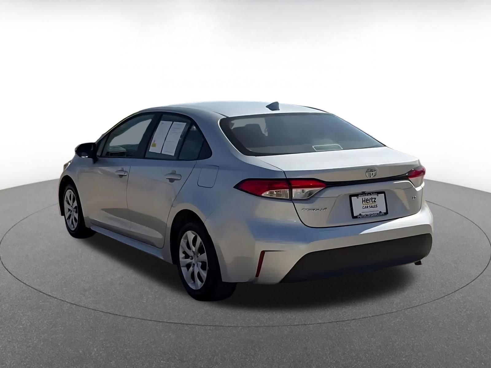 Used 2025 Toyota Corolla LE image 11