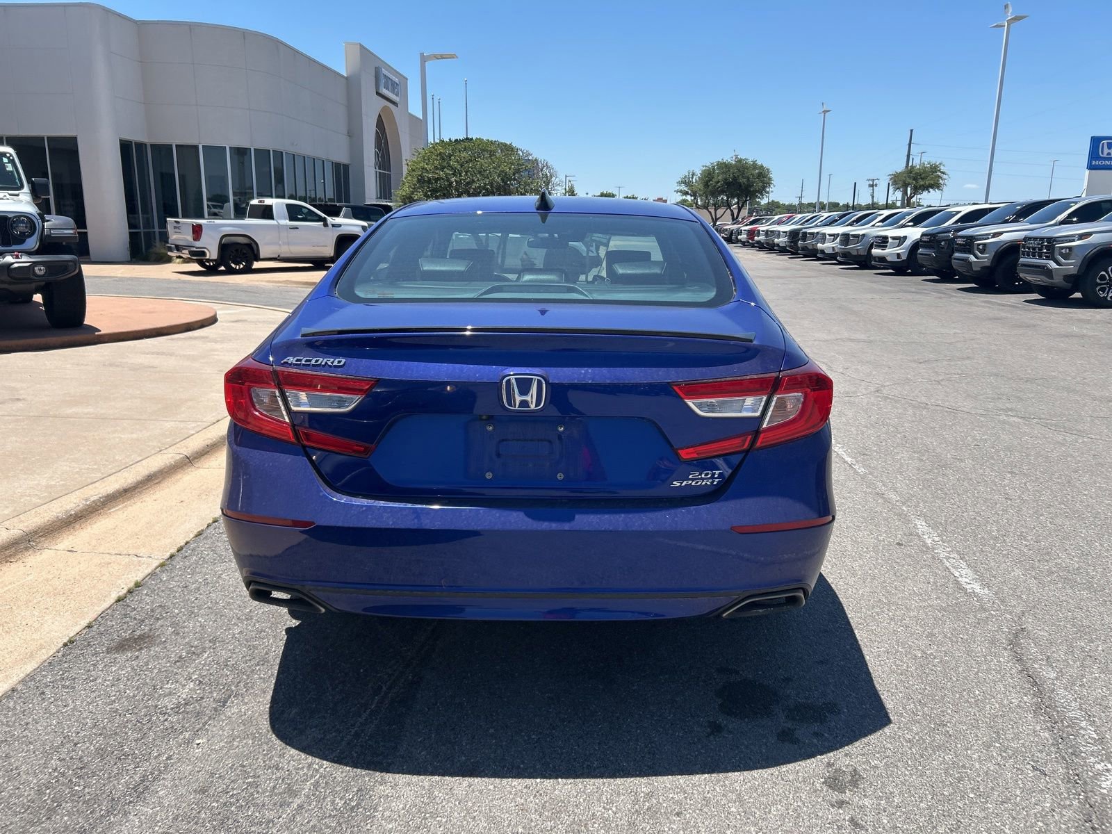 Used 2021 Honda Accord Sport image 6