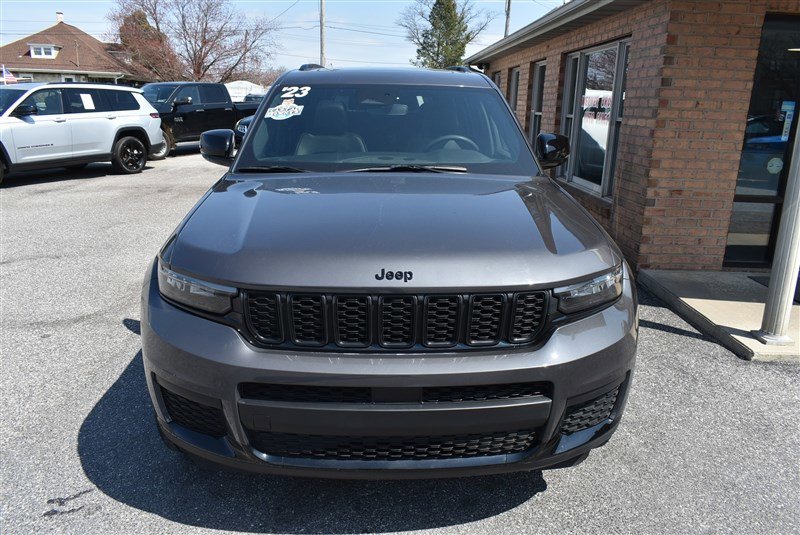 Used 2023 Jeep Grand Cherokee L Laredo AWD/4WD image 7