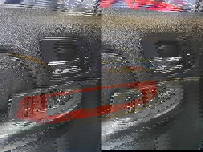 Used 2009 Cadillac Escalade EXT image 19