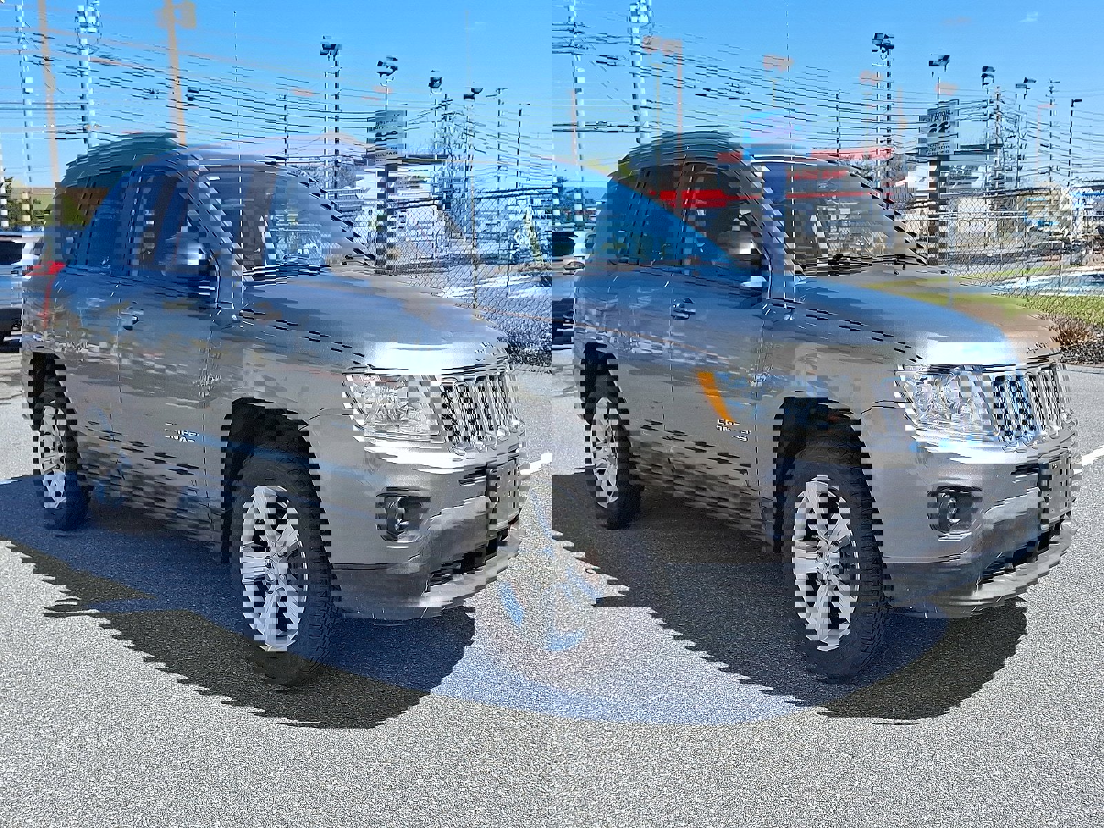 Used 2011 Jeep Compass 4WD image 3