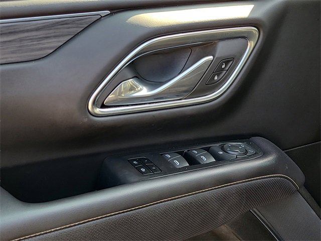 Used 2024 GMC Yukon XL SLT image 23