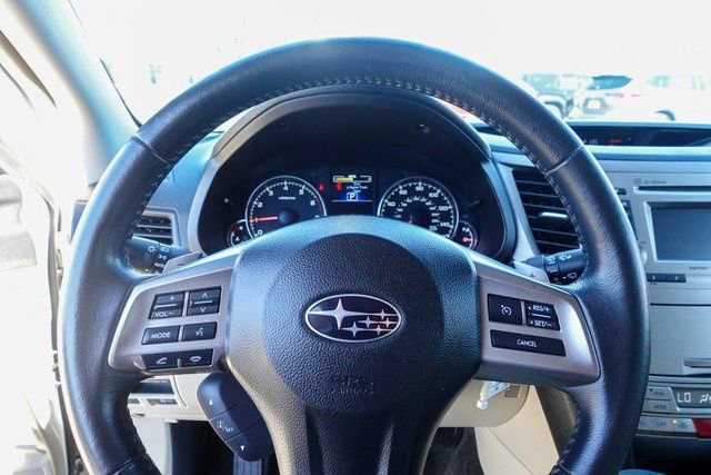 Used 2014 Subaru Outback 2.5i Limited w/ Moonroof Package image 13