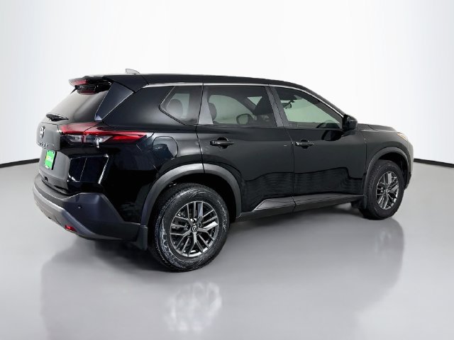 Used 2023 Nissan Rogue S FWD image 10