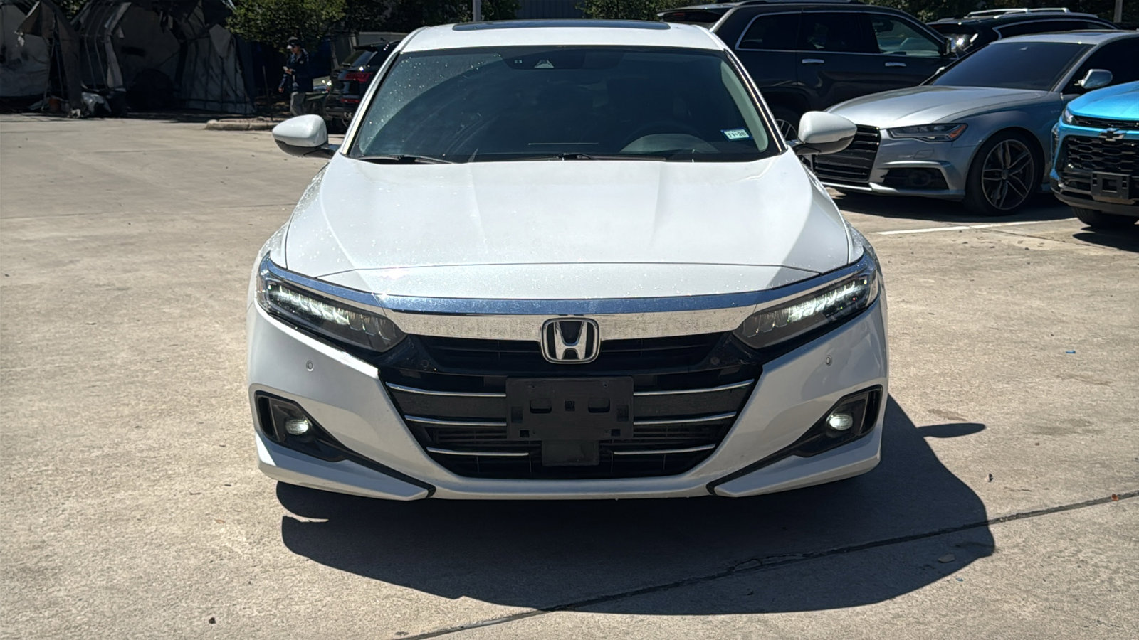 Used 2021 Honda Accord Touring image 2