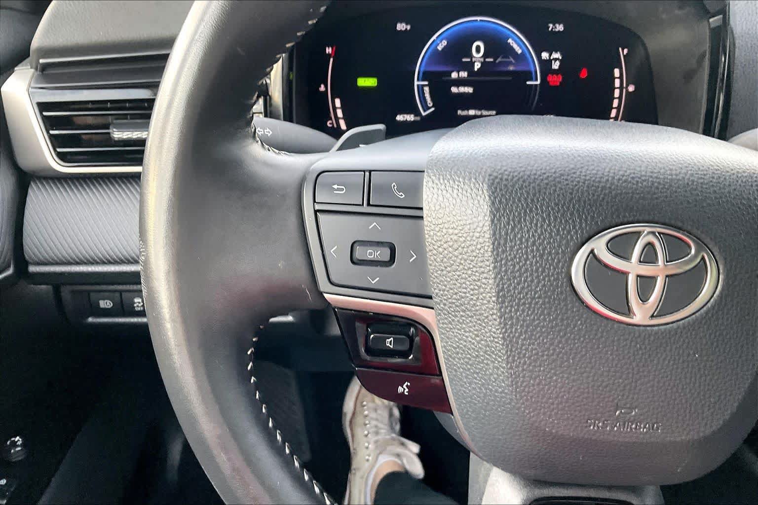 Used 2025 Toyota Camry SE FWD image 23
