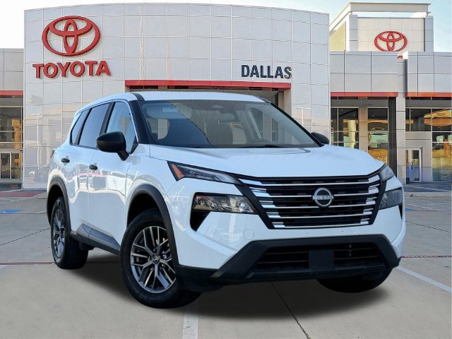 Used 2024 Nissan Rogue S AWD/4WD image 1