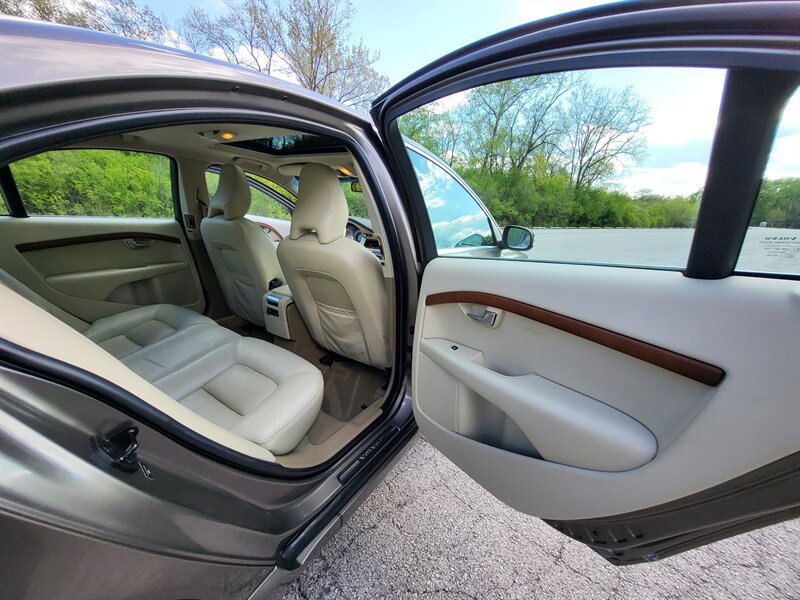 Used 2009 Volvo S80 3.2 FWD image 25