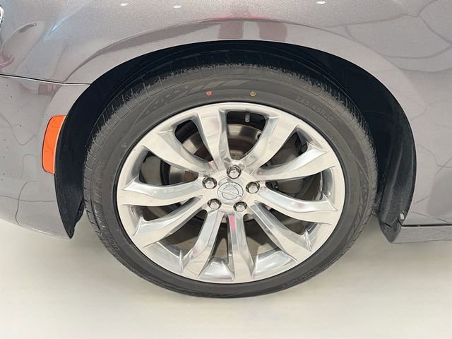 Used 2019 Chrysler 300 Limited image 22