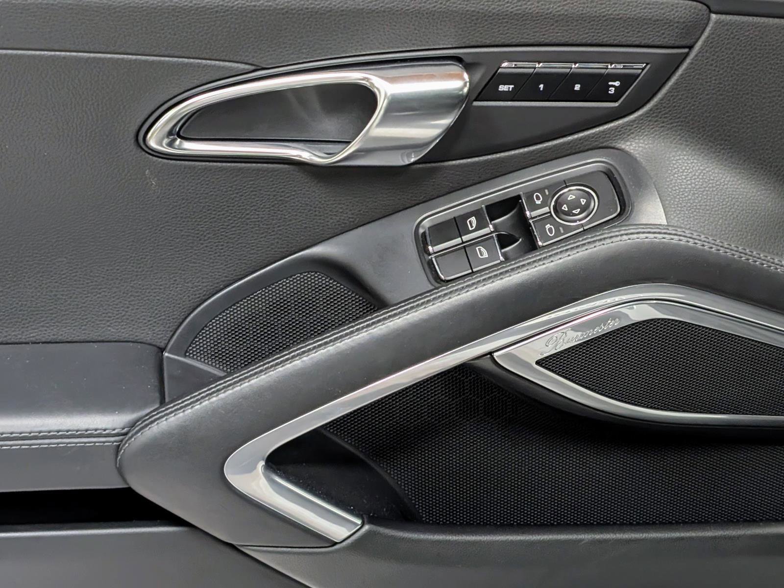 Used 2013 Porsche 911 Carrera RWD image 16