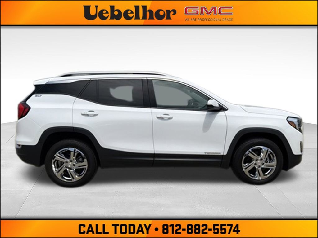 Used 2021 GMC Terrain SLT AWD/4WD image 3