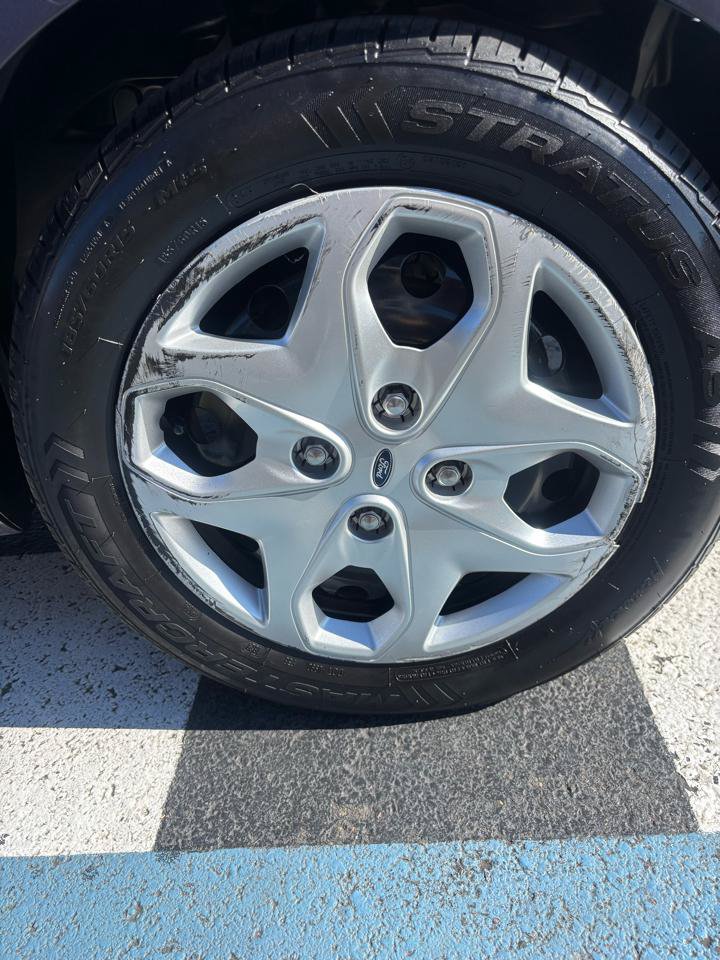 Used 2012 Ford Fiesta SE FWD image 21