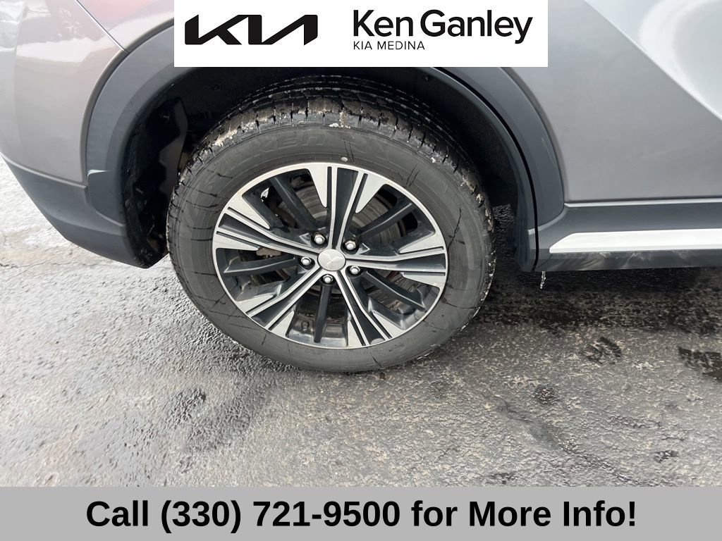 Used 2018 Mitsubishi Eclipse Cross SE image 22