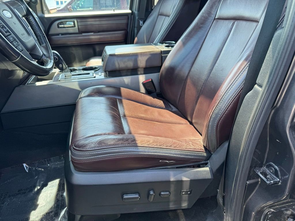 Used 2016 Ford Expedition EL Platinum AWD/4WD image 5