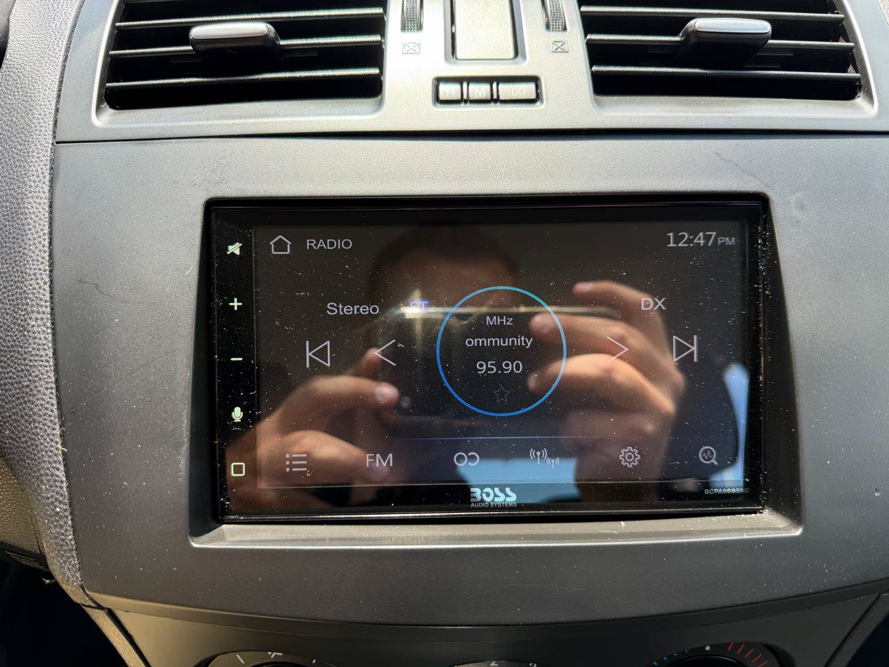 Used 2012 MAZDA MAZDA3 i Touring FWD image 31