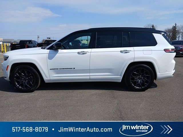 Used 2024 Jeep Grand Cherokee L Summit AWD/4WD image 11