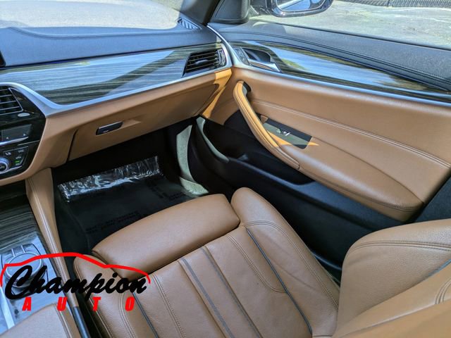 Used 2020 BMW 540i w/ Convenience Package image 21