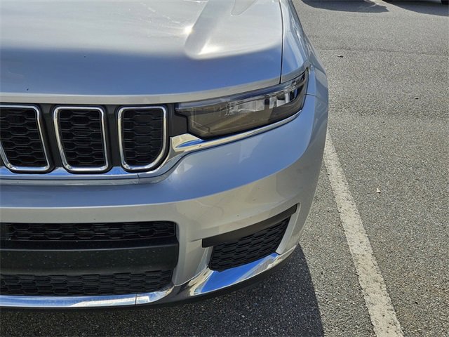 Used 2021 Jeep Grand Cherokee L Laredo w/ Luxury Tech Group I image 5