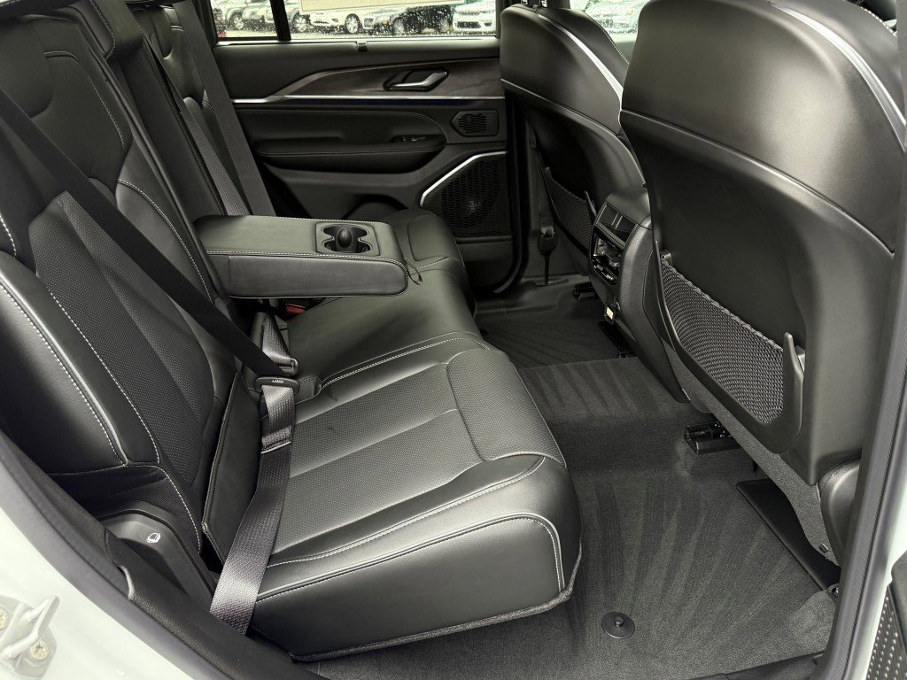 New 2025 Jeep Grand Cherokee Overland w/ Adv Protech Group III image 12