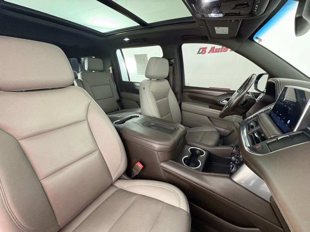 Used 2022 Chevrolet Suburban LT w/ LT Signature Package image 36